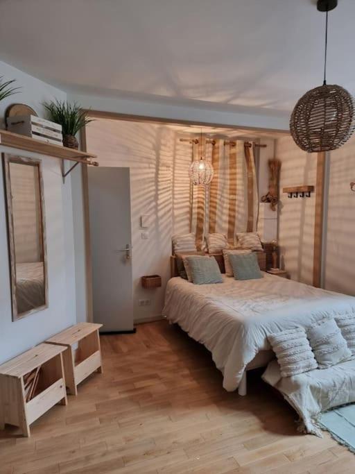 Studio L'Eden Moulins  Luaran gambar